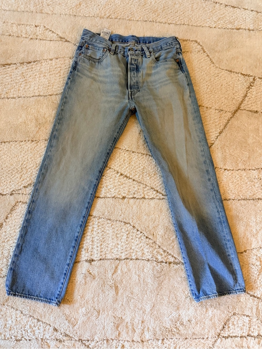 Men's Light Wash Straight Jeans - Classic Casual Style